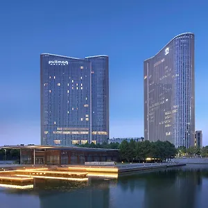 无锡新湖铂尔曼大酒店 酒店